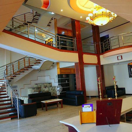 Hotel Vels Court Palani Exterior foto