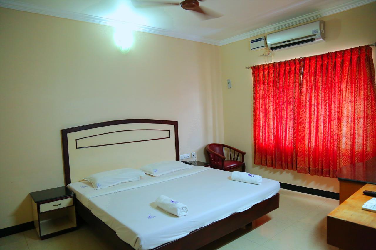 Hotel Vels Court Palani Exterior foto