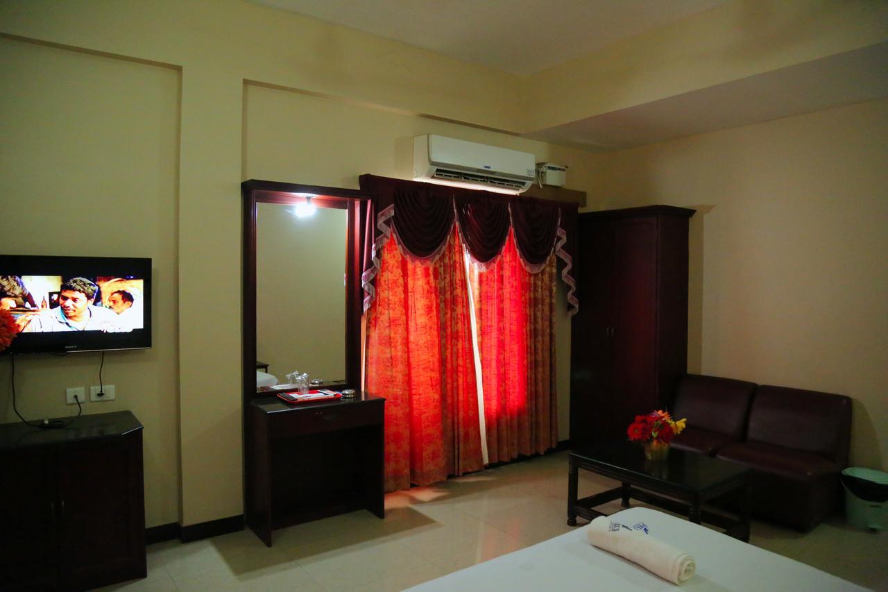 Hotel Vels Court Palani Exterior foto