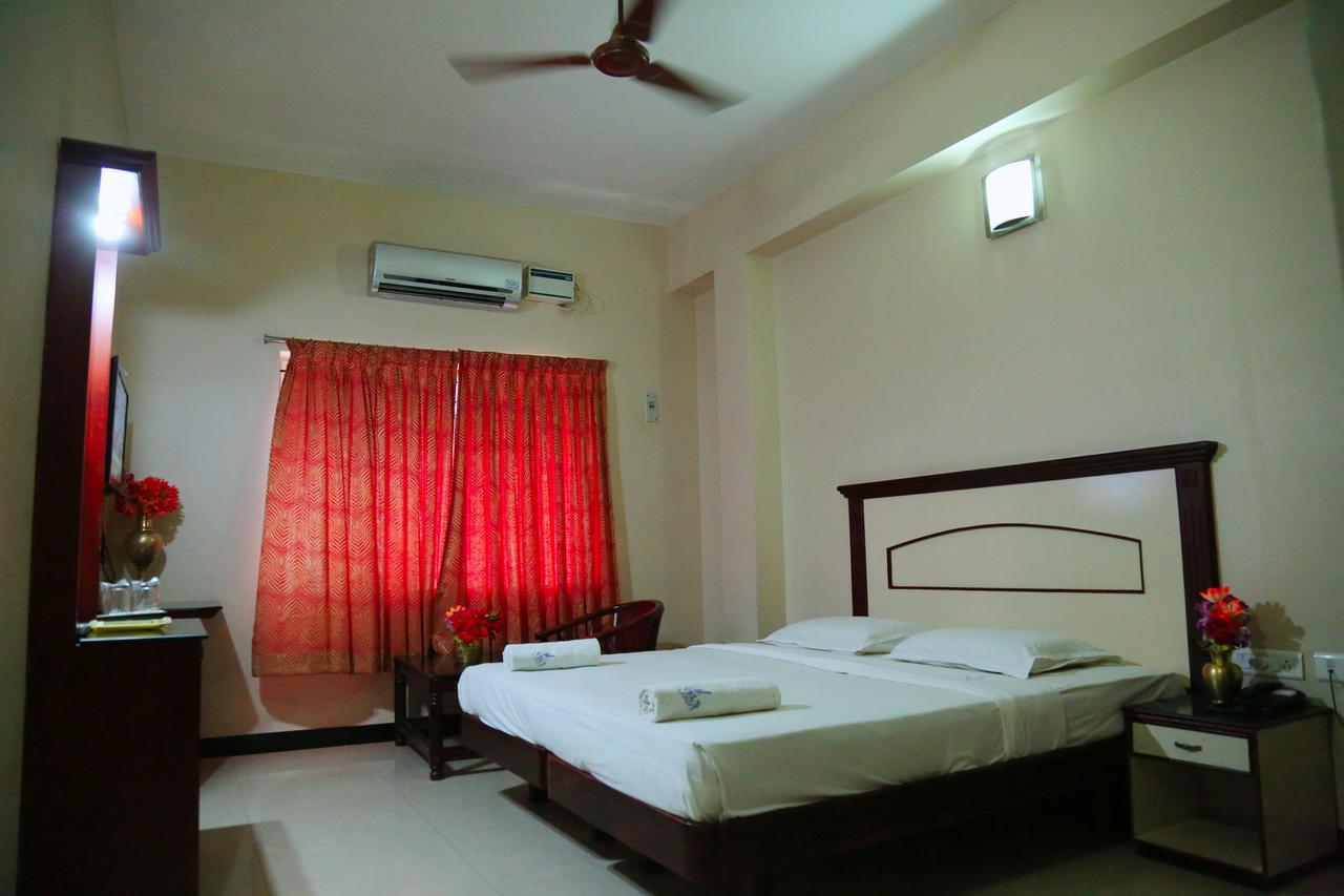 Hotel Vels Court Palani Exterior foto