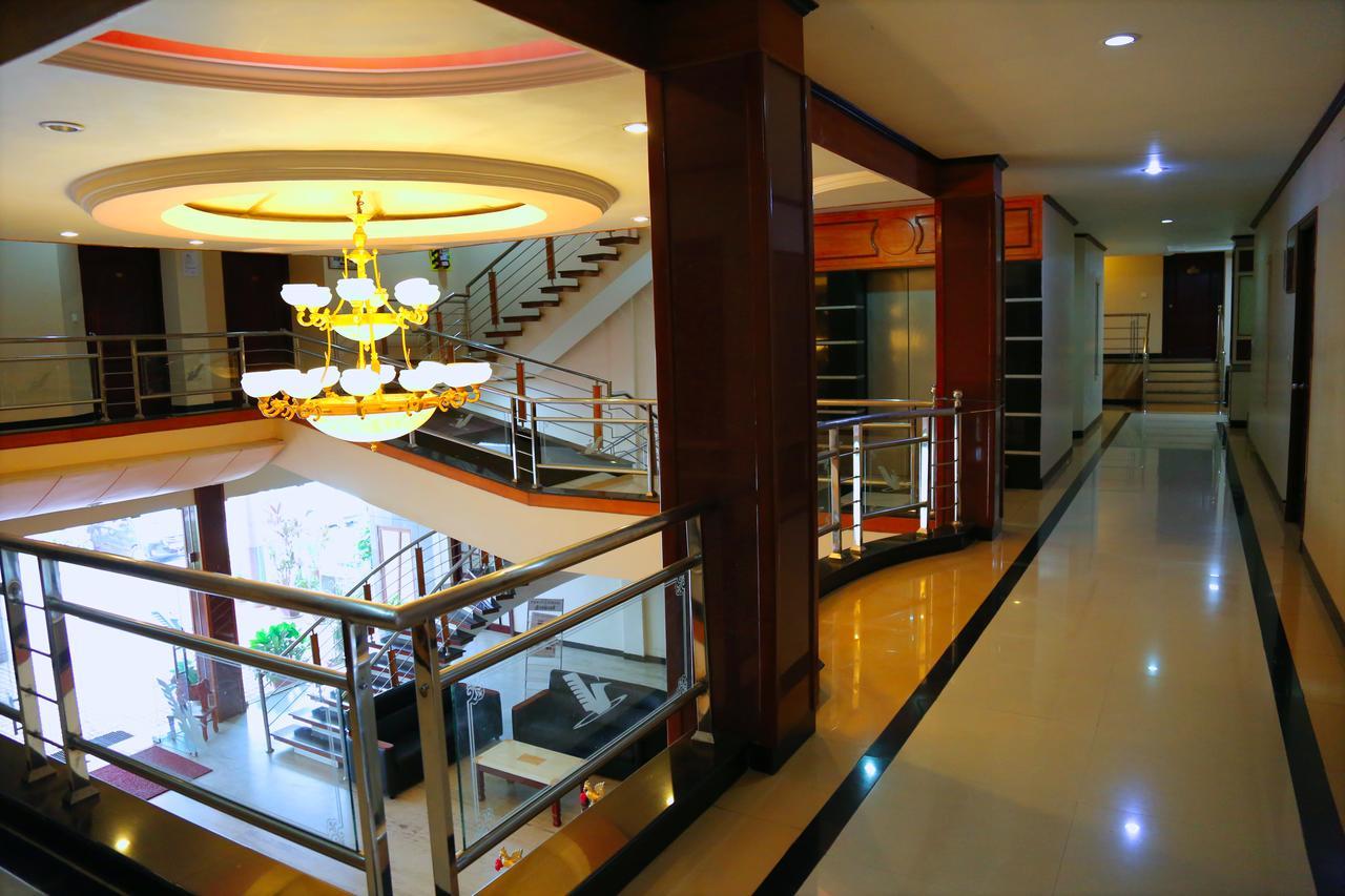 Hotel Vels Court Palani Exterior foto